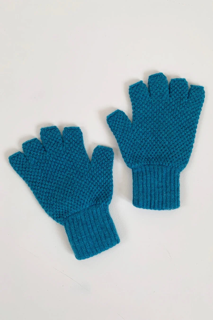 Purple Fingerless Gloves — Collingwood-Norris